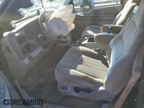 ✅ 2000 Ford Excursion XLT • VIN: 1FMNU40F4YEA98871 • Лот: 84407885. Опубликован ранее на Copart с пробегом 333 290 миль. Бесплатный доступ к архиву аукционных продаж из США и подробный отчёт об истории автомобиля на DreamBid. Изображение 7.