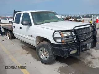 ✅ 2003 Chevrolet Silverado 2500HD LS • VIN: 1GCHK23193F126937 • Lot: 41893874. Wystawiony na IAAI z przebiegiem 260 432 mil. Bezpłatny archiwum sprzedaży aukcyjnych z USA i szczegółowy raport historii pojazdu na DreamBid. Zdjęcie 1.