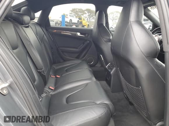 ✅ 2016 Audi S4 Premium Plus • VIN: WAUDGAFLXGA002067 • Lot: 44027515. Wystawiony na Copart z przebiegiem 63 951 mil. Bezpłatny archiwum sprzedaży aukcyjnych z USA i szczegółowy raport historii pojazdu na DreamBid. Zdjęcie 11.