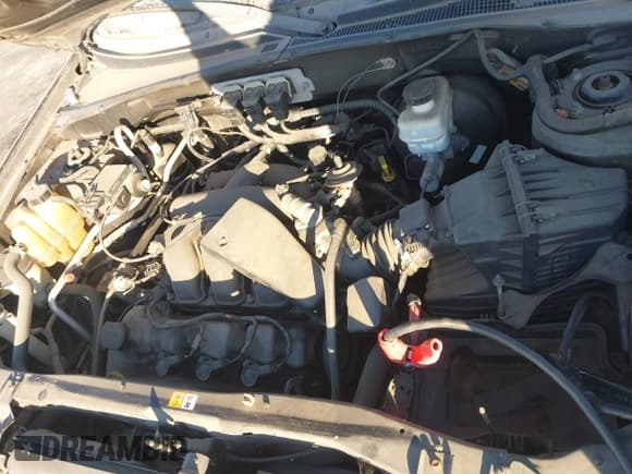 ✅ 2005 Ford Escape Limited • VIN: 1FMCU94155KB84982 • Lot: 40872956. Listed on IAAI with Not provided. Free auction sales archive from the USA and detailed vehicle history report at DreamBid. Image 10.