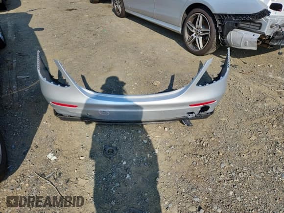 ✅ 2019 Mercedes-Benz E 450 • VIN: WDDZF6JB2KA492610 • Lot: 64541535. Wystawiony na Copart z przebiegiem 77 915 mil. Bezpłatny archiwum sprzedaży aukcyjnych z USA i szczegółowy raport historii pojazdu na DreamBid. Zdjęcie 12.