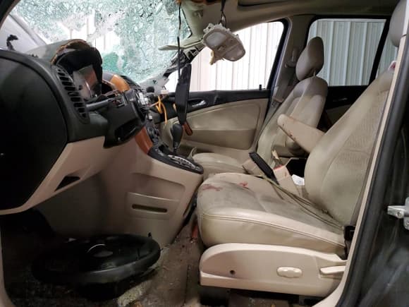 ✅ 2007 Saturn VUE V6 • VIN: 5GZCZ634X7S806476 • Lot: 45871685. Wystawiony na Copart z przebiegiem Nie podano. Bezpłatny archiwum sprzedaży aukcyjnych z USA i szczegółowy raport historii pojazdu na DreamBid. Zdjęcie 7.