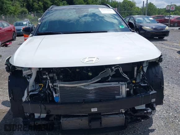 ✅ 2025 Hyundai Kona N Line • VIN: KM8HACA34SU273265 • Lot: 42694045. Listed on IAAI with 3,229 mi. Free auction sales archive from the USA and detailed vehicle history report at DreamBid. Image 12.