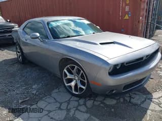 ✅ 2015 Dodge Challenger SXT Plus • VIN: 2C3CDZBG3FH913456 • Lot: 42639645. Wystawiony na IAAI z przebiegiem Nie podano. Bezpłatny archiwum sprzedaży aukcyjnych z USA i szczegółowy raport historii pojazdu na DreamBid. Zdjęcie 1.