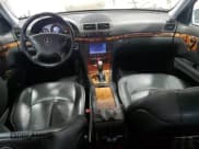 ✅ 2005 Mercedes-Benz E 500 • VIN: WDBUF83J25X170070 • Lot: 51782715. Listed on Copart with 271,606 mi. Free auction sales archive from the USA and detailed vehicle history report at DreamBid. Image 8.