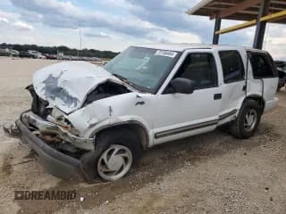 ✅ 2000 Chevrolet Blazer LT • VIN: 1GNDT13WXY2276000 • Lot: 72736464. Wystawiony na Copart z przebiegiem 204 388 mil. Bezpłatny archiwum sprzedaży aukcyjnych z USA i szczegółowy raport historii pojazdu na DreamBid. Zdjęcie 1.