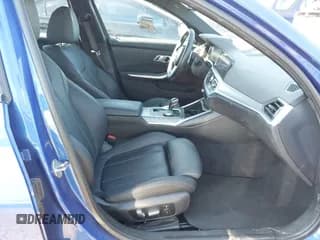 ✅ 2020 BMW 3 Series M340i • VIN: WBA5U7C09LFH00986 • Lot: 43546569. Listed on IAAI with 81,367 mi. Free auction sales archive from the USA and detailed vehicle history report at DreamBid. Image 5.