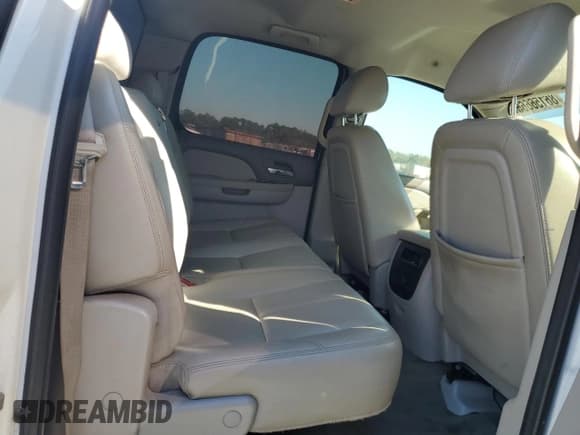 ✅ 2010 GMC Sierra 1500 SLT • VIN: 3GTRKWE36AG157505 • Лот: 86156665. Опубликован ранее на Copart с пробегом 281 195 миль. Бесплатный доступ к архиву аукционных продаж из США и подробный отчёт об истории автомобиля на DreamBid. Изображение 10.