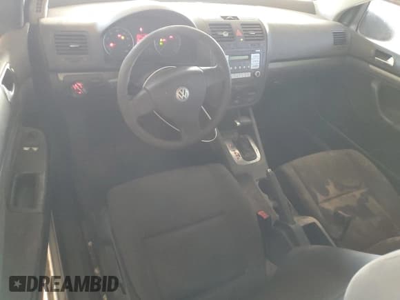 ✅ 2007 Volkswagen Rabbit • VIN: WVWBR71K77W039098 • Lot: 46236845. Listed on Copart with 189,677 mi. Free auction sales archive from the USA and detailed vehicle history report at DreamBid. Image 8.