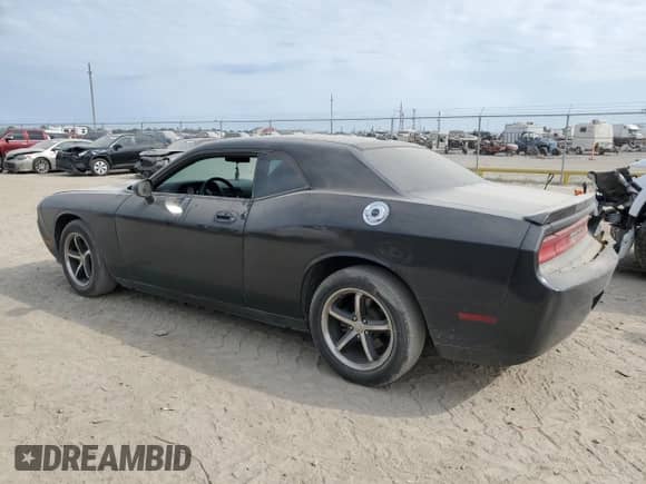 ✅ 2010 Dodge Challenger SE • VIN: 2B3CJ4DV1AH190039 • Lot: 76361104. Wystawiony na Copart z przebiegiem 96 584 mil. Bezpłatny archiwum sprzedaży aukcyjnych z USA i szczegółowy raport historii pojazdu na DreamBid. Zdjęcie 2.