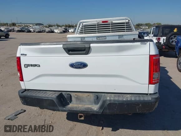 ✅ 2017 Ford F-150 XL • VIN: 1FTMF1C86HKE49156 • Лот: 43402082. Опубликован ранее на IAAI с пробегом 233 463 миль. Бесплатный доступ к архиву аукционных продаж из США и подробный отчёт об истории автомобиля на DreamBid. Изображение 16.
