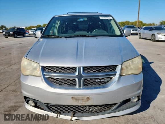 ✅ 2011 Dodge Grand Caravan Crew • VIN: 2D4RN5DG2BR660095 • Lot: 91296035. Wystawiony na Copart z przebiegiem 171 999 mil. Bezpłatny archiwum sprzedaży aukcyjnych z USA i szczegółowy raport historii pojazdu na DreamBid. Zdjęcie 5.