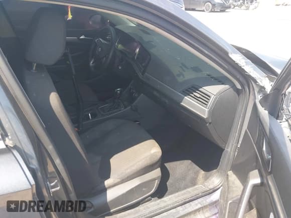 ✅ 2020 Volkswagen Jetta S • VIN: 3VWCB7BU4LM051600 • Lot: 42901391. Listed on IAAI with 116,341 mi. Free auction sales archive from the USA and detailed vehicle history report at DreamBid. Image 5.