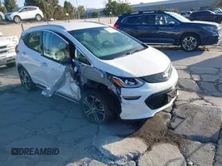 ✅ 2021 Chevrolet Bolt EV Premier • VIN: 1G1FZ6S06M4104239 • Lot: 42701250. Wystawiony na IAAI z przebiegiem 47 463 mil. Bezpłatny archiwum sprzedaży aukcyjnych z USA i szczegółowy raport historii pojazdu na DreamBid. Zdjęcie 1.