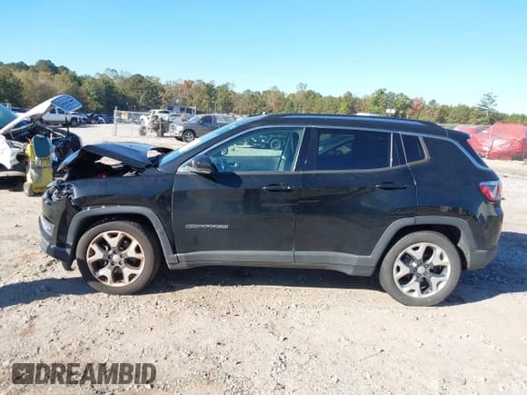 ✅ 2020 Jeep Compass Limited • VIN: 3C4NJCCB2LT211337 • Lot: 43509981. Wystawiony na IAAI z przebiegiem 108 000 mil. Bezpłatny archiwum sprzedaży aukcyjnych z USA i szczegółowy raport historii pojazdu na DreamBid. Zdjęcie 14.