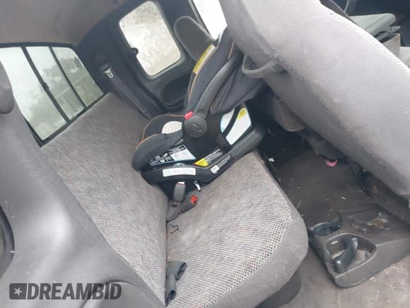 ✅ 2001 Dodge 1500 • VIN: 3B7HF13Z81G222574 • Lot: 43644006. Wystawiony na IAAI z przebiegiem Nie podano. Bezpłatny archiwum sprzedaży aukcyjnych z USA i szczegółowy raport historii pojazdu na DreamBid. Zdjęcie 8.