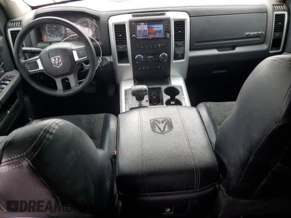 ✅ 2010 Dodge 1500 SLT • VIN: 1D7RB1GT0AS250812 • Lot: 53332925. Wystawiony na Copart z przebiegiem 110 128 mil. Bezpłatny archiwum sprzedaży aukcyjnych z USA i szczegółowy raport historii pojazdu na DreamBid. Zdjęcie 8.