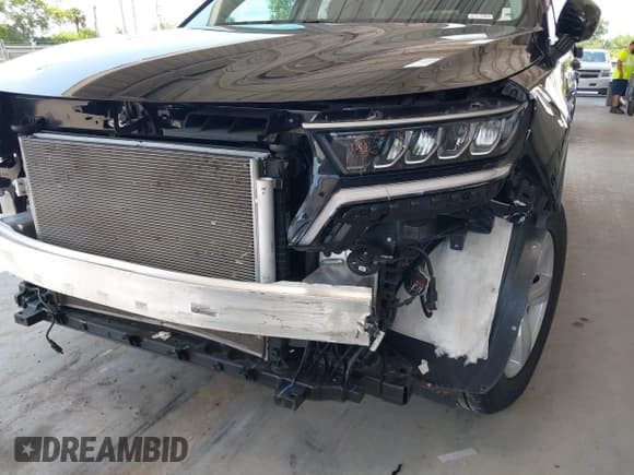 ✅ 2023 Kia Sorento LX • VIN: 5XYRG4LC9PG170703 • Lot: 43094607. Wystawiony na IAAI z przebiegiem 41 070 mil. Bezpłatny archiwum sprzedaży aukcyjnych z USA i szczegółowy raport historii pojazdu na DreamBid. Zdjęcie 6.