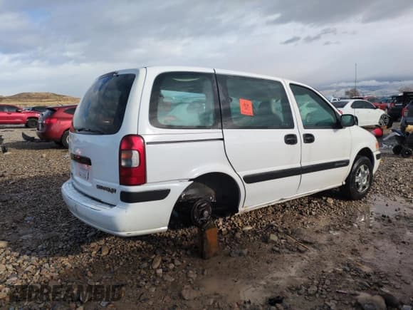 ✅ 2002 Chevrolet Venture Value 1SV • VIN: 1GNDU23E52D162637 • Lot: 86563964. Listed on Copart with 166,036 mi. Free auction sales archive from the USA and detailed vehicle history report at DreamBid. Image 3.