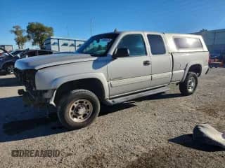 2007 Chevrolet Silverado 2500HD Work Truck with VIN 1GCHK29U07E103043, listed as a Copart auction lot 86882675 with 160,527 mi miles and Salvage title. Bid and sale history available at DreamBid. Image 1.