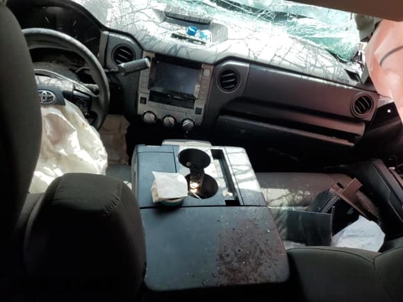 ✅ 2021 Toyota Tundra SR • VIN: 5TFTY5F12MX012425 • Lot: 80168625. Listed on Copart with Not provided. Free auction sales archive from the USA and detailed vehicle history report at DreamBid. Image 8.