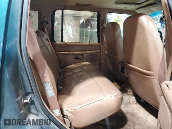 ✅ 1995 Ford Explorer Eddie Bauer • VIN: 1FMDU34X2SUB83715 • Lot: 42427625. Listed on Copart with 331,768 mi. Free auction sales archive from the USA and detailed vehicle history report at DreamBid. Image 12.