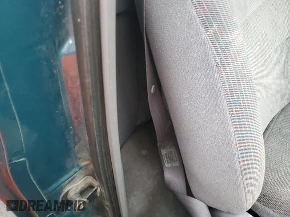 ✅ 1996 Ford F-250 • VIN: 2FTHF26F1TCA35894 • Lot: 41414045. Listed on Copart with 275,032 mi. Free auction sales archive from the USA and detailed vehicle history report at DreamBid. Image 10.