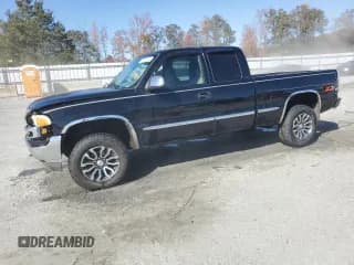 ✅ 1999 GMC Sierra 1500 SL • VIN: 1GTEK19T2XE554429 • Лот: 91220865. Опубликован ранее на Copart с пробегом 233 065 миль. Бесплатный доступ к архиву аукционных продаж из США и подробный отчёт об истории автомобиля на DreamBid. Изображение 1.