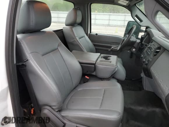 ✅ 2014 Ford F-250 XL • VIN: 1FTBF2A6XEEB84444 • Lot: 51450645. Listed on Copart with 293,587 mi. Free auction sales archive from the USA and detailed vehicle history report at DreamBid. Image 10.