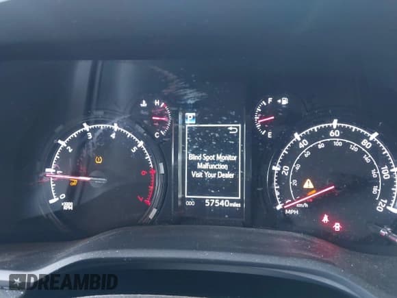 ✅ 2022 Toyota 4Runner SR5 Premium • VIN: JTENU5JR7N6039432 • Lot: 42520343. Listed on IAAI with 57,540 mi. Free auction sales archive from the USA and detailed vehicle history report at DreamBid. Image 7.