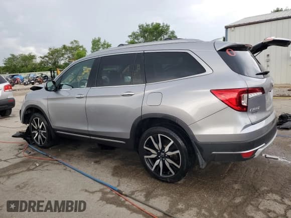 ✅ 2022 Honda Pilot Touring 7-Passenger • VIN: 5FNYF6H61NB019565 • Lot: 61307035. Listed on Copart with 75,932 mi. Free auction sales archive from the USA and detailed vehicle history report at DreamBid. Image 2.