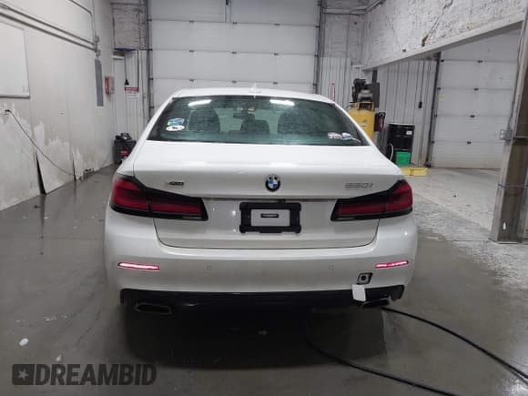 ✅ 2021 BMW 5 Series 530i xDrive • VIN: WBA13BJ09MWX04445 • Lot: 41461330. Listed on IAAI with 40,329 mi. Free auction sales archive from the USA and detailed vehicle history report at DreamBid. Image 16.