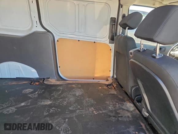 ✅ 2023 Ford Transit Connect XL • VIN: NM0LS7S27P1563580 • Lot: 95996715. Listed on Copart with 31,193 mi. Free auction sales archive from the USA and detailed vehicle history report at DreamBid. Image 11.