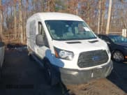 ✅ 2019 Ford Transit • VIN: 1FTYE1CM6KKA74930 • Lot: 41020843. Wystawiony na IAAI z przebiegiem 104 218 mil. Bezpłatny archiwum sprzedaży aukcyjnych z USA i szczegółowy raport historii pojazdu na DreamBid. Zdjęcie 1.