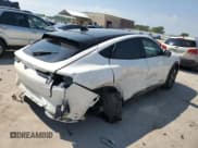 ✅ 2021 Ford Mustang Mach-E Premium • VIN: 3FMTK3SU4MMA43120 • Лот: 80406585. Опубликован ранее на Copart с пробегом 58 824 миль. Бесплатный доступ к архиву аукционных продаж из США и подробный отчёт об истории автомобиля на DreamBid. Изображение 3.