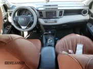 ✅ 2014 Toyota RAV4 XLE • VIN: 2T3WFREV9EW092925 • Lot: 80407145. Wystawiony na Copart z przebiegiem 68 803 mil. Bezpłatny archiwum sprzedaży aukcyjnych z USA i szczegółowy raport historii pojazdu na DreamBid. Zdjęcie 8.