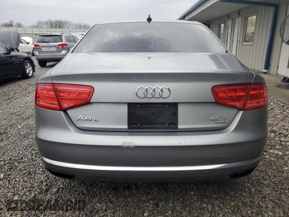 ✅ 2013 Audi A8 4.0L • VIN: WAUR2AFDXDN021378 • Лот: 50455095. Опубликован ранее на Copart с пробегом 110 722 миль. Бесплатный доступ к архиву аукционных продаж из США и подробный отчёт об истории автомобиля на DreamBid. Изображение 6.
