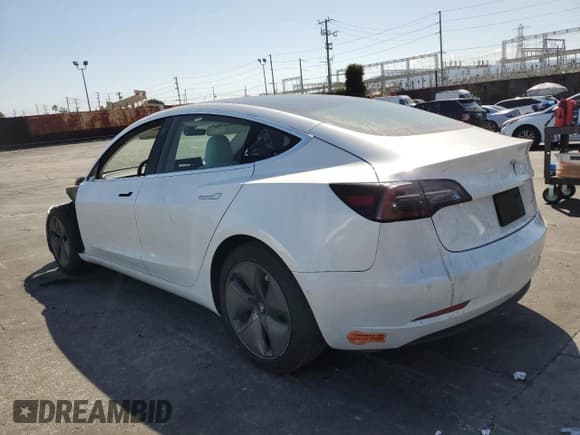 ✅ 2020 Tesla Model 3 Long Range • VIN: 5YJ3E1EB0LF651505 • Лот: 80470155. Опубликован ранее на Copart с пробегом 81 892 миль. Бесплатный доступ к архиву аукционных продаж из США и подробный отчёт об истории автомобиля на DreamBid. Изображение 2.
