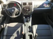 ✅ 2006 Volkswagen Jetta Edition • VIN: 3VWCT81K06M853486 • Lot: 86832795. Wystawiony na Copart z przebiegiem 261 870 mil. Bezpłatny archiwum sprzedaży aukcyjnych z USA i szczegółowy raport historii pojazdu na DreamBid. Zdjęcie 8.