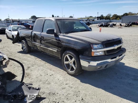 ✅ 2004 Chevrolet Silverado 1500 LS • VIN: 2GCEC19T541153323 • Лот: 77123264. Опубликован ранее на Copart с пробегом 157 592 миль. Бесплатный доступ к архиву аукционных продаж из США и подробный отчёт об истории автомобиля на DreamBid. Изображение 4.