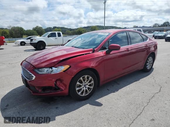 ✅ 2018 Ford Fusion S • VIN: 3FA6P0G7XJR218818 • Лот: 80939685. Опубликован ранее на Copart с пробегом 53 805 миль. Бесплатный доступ к архиву аукционных продаж из США и подробный отчёт об истории автомобиля на DreamBid. Изображение 1.