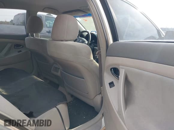 ✅ 2009 Toyota Camry LE • VIN: 4T1BK46K19U096788 • Lot: 42908171. Listed on IAAI with 281,363 mi. Free auction sales archive from the USA and detailed vehicle history report at DreamBid. Image 8.