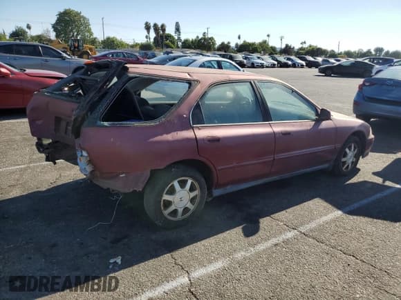 ✅ 1995 Honda Accord EX • VIN: 1HGCE1890SA014535 • Лот: 70295544. Опубликован ранее на Copart с пробегом 87 024 миль. Бесплатный доступ к архиву аукционных продаж из США и подробный отчёт об истории автомобиля на DreamBid. Изображение 3.