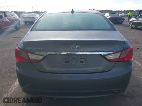 2012 Hyundai Sonata GLS z VIN 5NPEB4ACXCH401417, wystawiony jako IAAI lot #43445307 z przebiegiem 125 038 mil mil oraz . Historia ofert i sprzedaży dostępna na DreamBid. Obrazek 16.