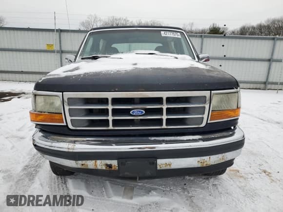 ✅ 1993 Ford Bronco XL • VIN: 1FMEU15N8PLA75411 • Лот: 42177975. Опубликован ранее на Copart с пробегом 217 143 миль. Бесплатный доступ к архиву аукционных продаж из США и подробный отчёт об истории автомобиля на DreamBid. Изображение 5.