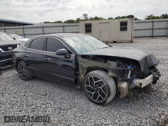 ✅ 2022 Hyundai Sonata N Line Night Edition • VIN: 5NPEK4JC9NH143281 • Lot: 67746945. Wystawiony na Copart z przebiegiem 60 132 mil mil. Skorzystaj z bezpłatnego archiwum sprzedaży aukcyjnych z USA i zobacz szczegółowy raport historii pojazdu na DreamBid. Zdjęcie 4.