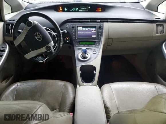 ✅ 2010 Toyota Prius IV • VIN: JTDKN3DU4A0169660 • Lot: 93268465. Listed on Copart with 199,996 mi. Free auction sales archive from the USA and detailed vehicle history report at DreamBid. Image 8.