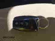 2017 Hyundai Santa Fe SE z VIN KM8SN4HFXHU237721, wystawiony jako IAAI lot #43580839 z przebiegiem 129 210 mil mil oraz . Historia ofert i sprzedaży dostępna na DreamBid. Obrazek 11.