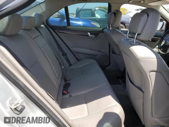 ✅ 2008 Mercedes-Benz C 300 Sport • VIN: WDDGF54X98F065106 • Lot: 61669995. Listed on Copart with 197,374 mi. Free auction sales archive from the USA and detailed vehicle history report at DreamBid. Image 10.