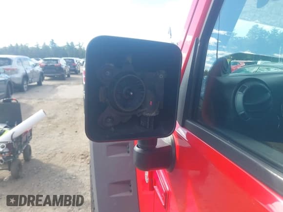 ✅ 2014 Jeep Wrangler Sport • VIN: 1C4AJWAG4EL322761 • Lot: 43222275. Wystawiony na IAAI z przebiegiem 126 980 mil. Bezpłatny archiwum sprzedaży aukcyjnych z USA i szczegółowy raport historii pojazdu na DreamBid. Zdjęcie 18.